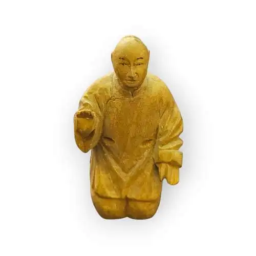 Miniatur Figur Mönch kniend handgeschnitzt aus Sandelholz 