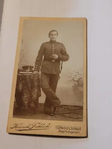 Soldat mit Zigarre Foto: