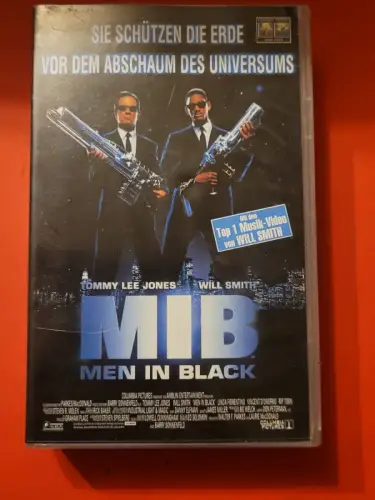 Men in Black (VHS)