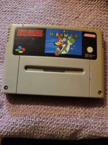 Super Mario World (SNES)