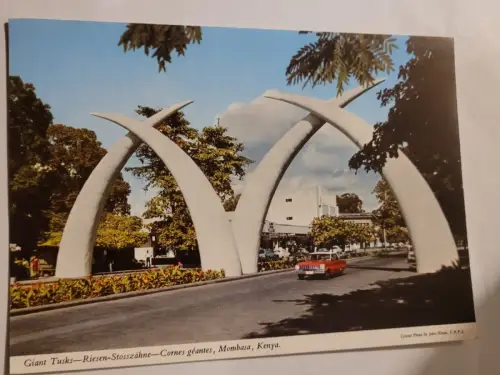 Kenya - Riesige Stosszähne Postkarte: