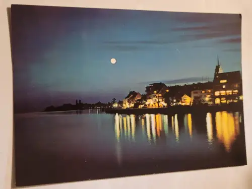 Friedrichshafen am Bodensee die neue Uferpromenade bei Nacht Postkarte: