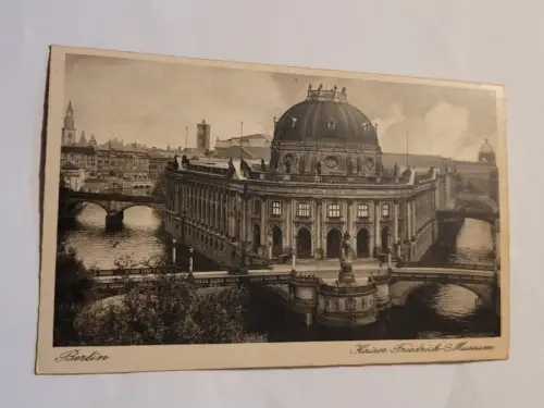 Berlin Kaiser Friedrich Museum Postkarte: