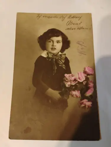 Mädchen mit Blumen Postkarte