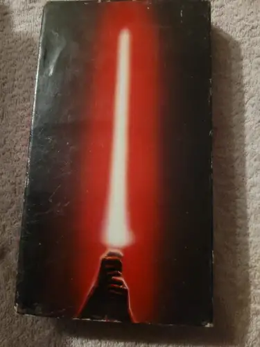 Das Imperium schlägt zurück (VHS)