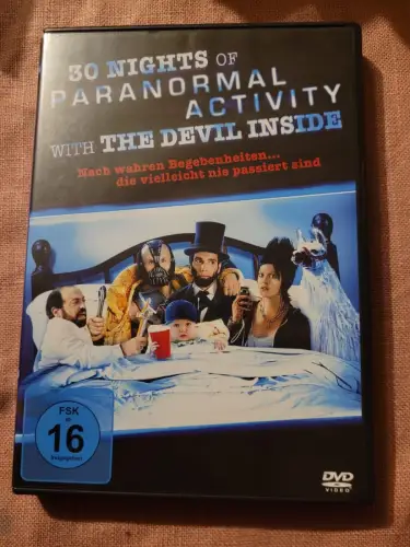 30 Nights of Paranormal Activity with the Devil Inside (DVD)