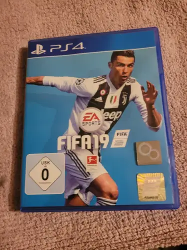 FIFA 19 - Standard Edition - [PlayStation 4]