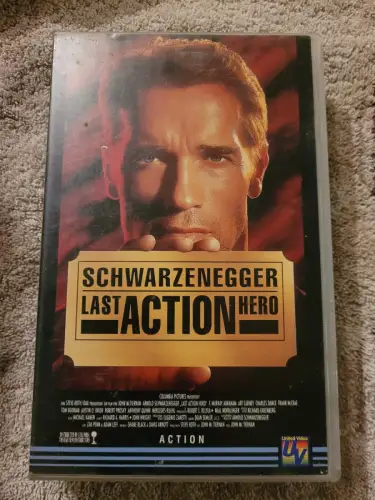 Last Action Hero [VHS]