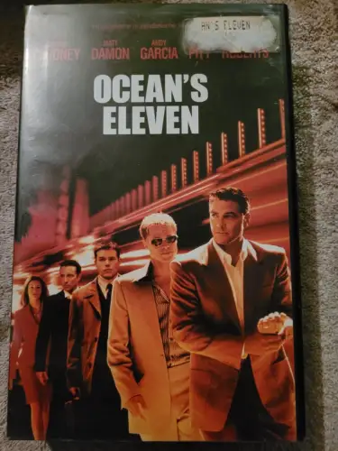 Ocean's Eleven [VHS]