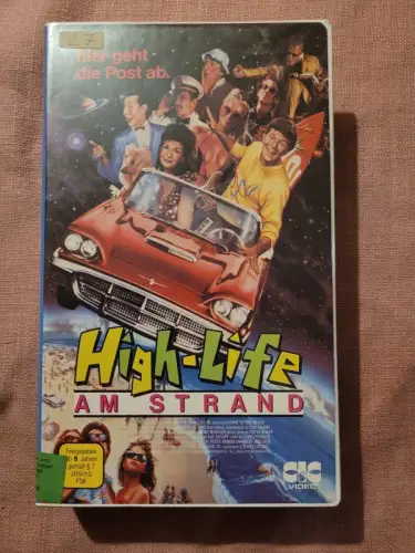 High Life - Am Strand (VHS)