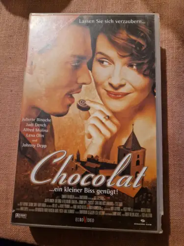 Chocolat [VHS]