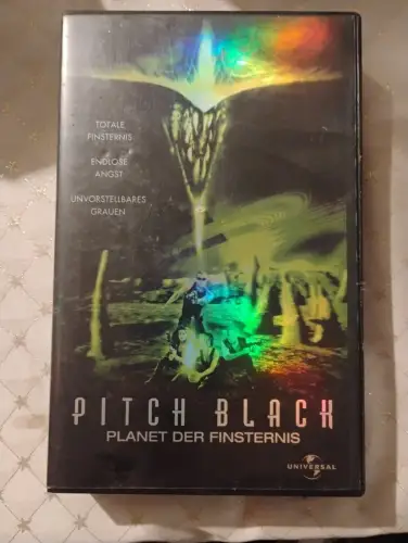 Pitch Black - Planet der Finsternis [VHS]