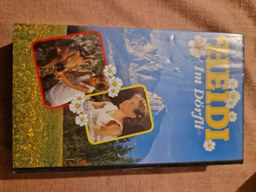 Heidi - Im Dörfli (VHS)