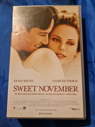 Sweet November [VHS]