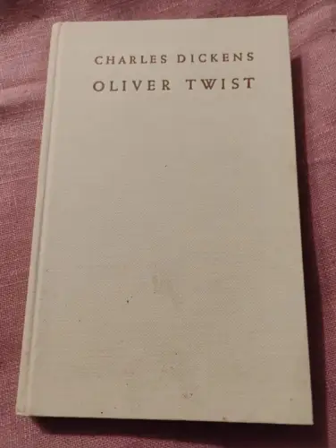 Oliver Twist Dickens, Charles: 24941