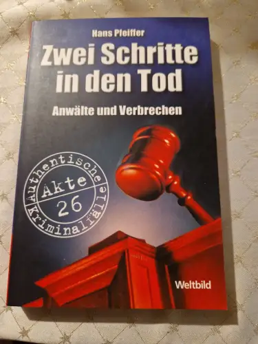 Zwei Schritte in den Tod Pfeiffer, Hans: