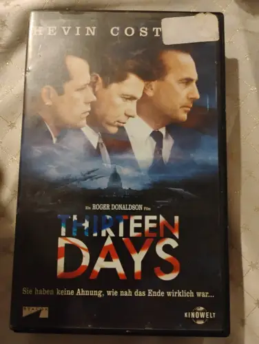 Thirteen Days [VHS]
