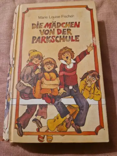 Die Mädchen von der Parkschule Fischer, Marie Louise: