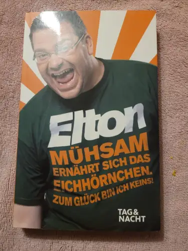 Mühsam ernährt sich das Eichhörnchen. Zum Glück bin ich keins!