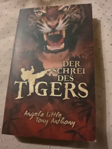 Der Schrei des Tigers Anthony, Tony, Angela Little und Hermann Grabe:
