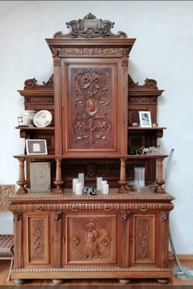 Tabernakel-Buffet ​Monumentales 3-Meter Gründerzeit Tabernakel Buffet! ​(Neorenaissance, ca. 1880). Dieses Prunkstück, ist in einem Super Zustand! 1