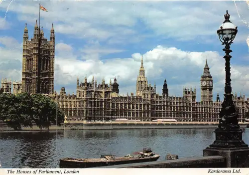 B69501 London Houses of Parliament Boote Bateaux UK