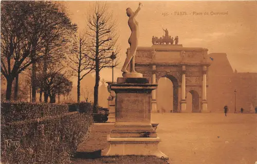 B38588 Paris Place du Caruusel Frankreich