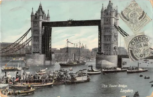 uk4406 tower bridge london echtfoto uk ship