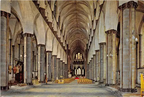 BT18366 salisbury cathedral uk