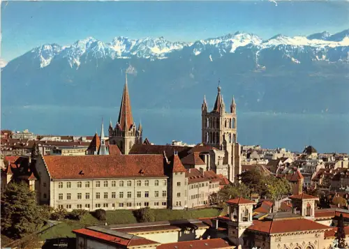 B31737 Lausanne La cathedrale le lac Leman et les Alpes switzerland