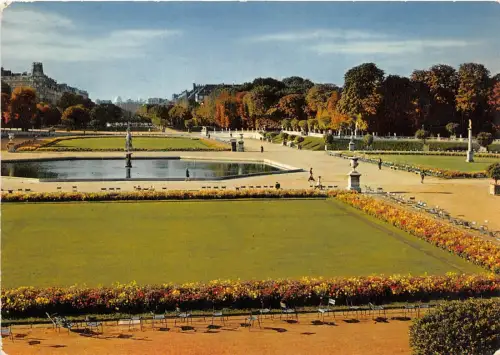 BR160 Jardin du Luxembourg Bassin et Parterres paris france