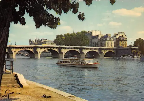 BR4470 Le Pont et la seine Schiff Bateaux Paris Frankreich