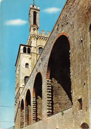 B84412 gubbio la mole del palazzo dei consoli italy
