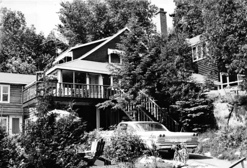 B33027 Im Laurentiens Chalet Europe Brae Lodge Kanada