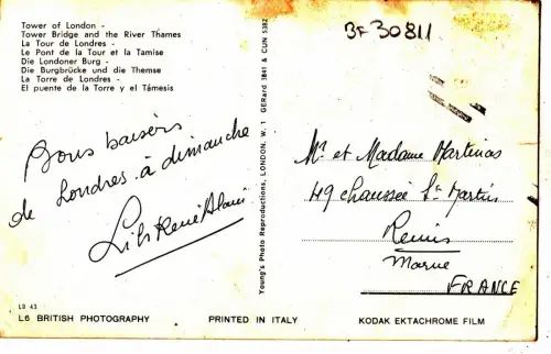 BF30811 tower of london uk tower bridge and the river front/back image