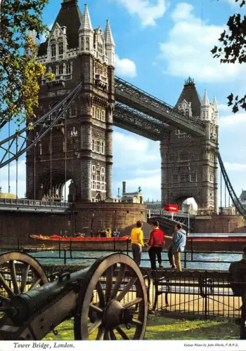 B97127 tower bridge london uk