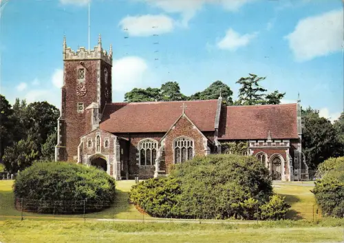 BR91065 Sandringham Kirche aus Süd-UK