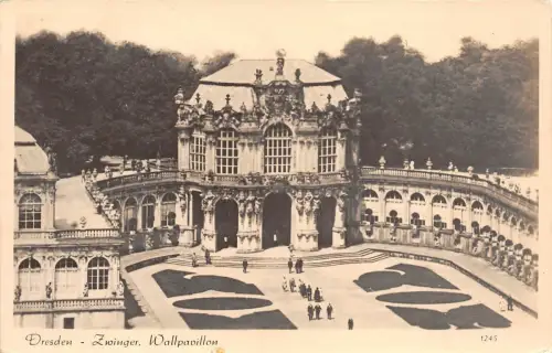 B44667 Dresden Zwinger Wallpavillon Deutschland