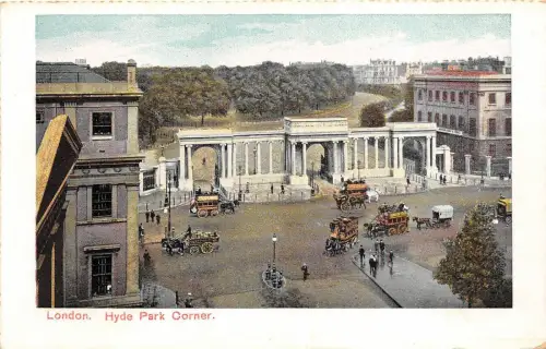 B85918 chariot hyde park corner london uk