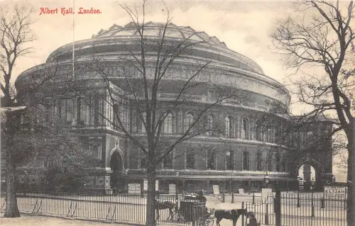 BR58937 albert hall london chariot uk