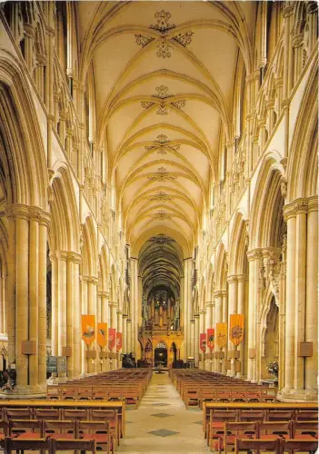 B87117 beverley minster the nave uk