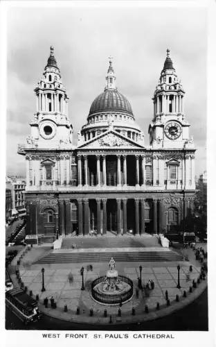 BR61426 Westfront St Paul Cathedral London Echtfoto UK