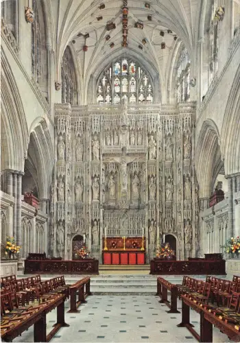 B86837 winchester cathedral great screen and high altar uk