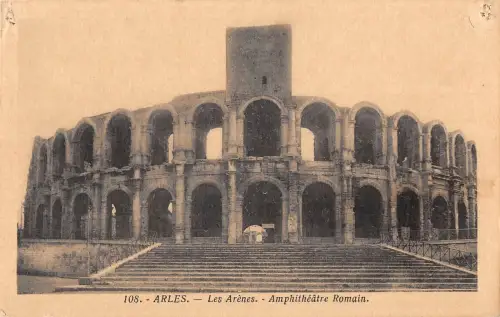 BF5833 les arenes amphiteatre romain arles france Frankreich