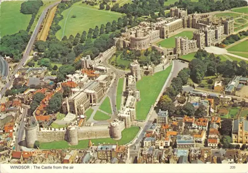 BR91248 windsor the castle from the air uk
