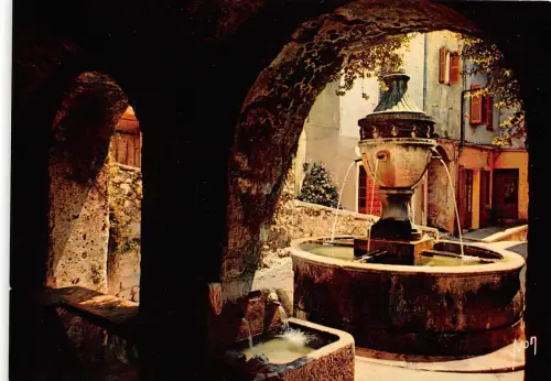 BR4554 La vieille fontaine, La Cote d ́Azur, Saint Paul France