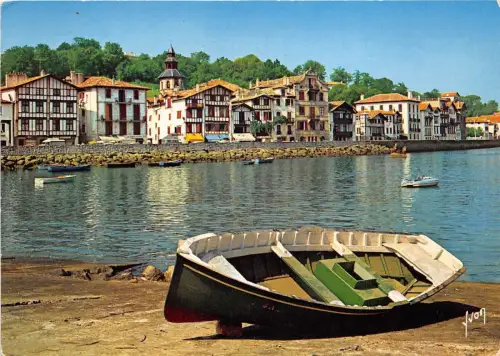 BR8561 Saint Jena de luz le porte et Cibourne france