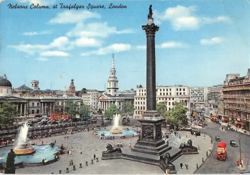 B102720 Nelsons Column at Trafalgar Square London Double Decker Bus UK