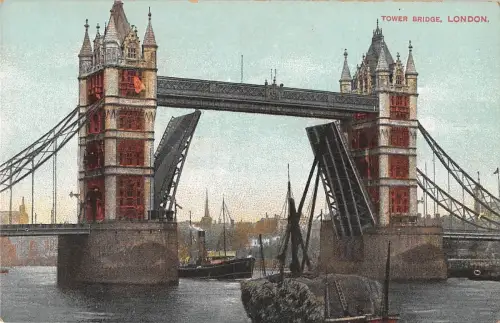 BR72463 Tower Bridge Schiff Bateaux London UK
