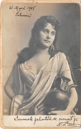 B63760 femme woman
